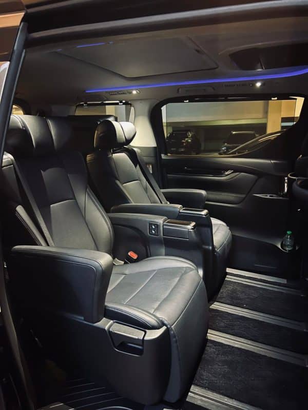 Toyota Vellfire - Image 3