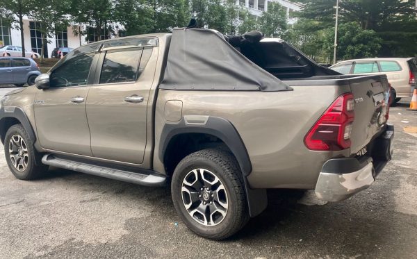 Toyota Hilux - Image 5